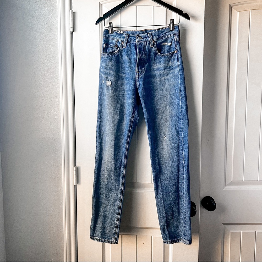 Levi's Blue Straight Leg Jeans Timeless Style